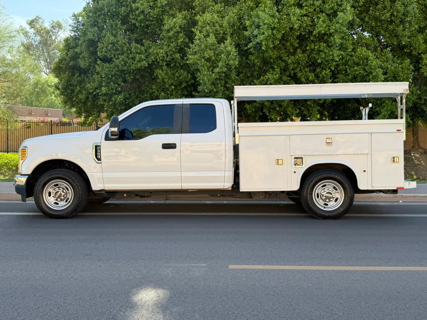 ford f-350 super duty 2018 1FD8X3A67JEC47647 image ford f-350 super duty 2018 1FD8X3A67JEC47647 image